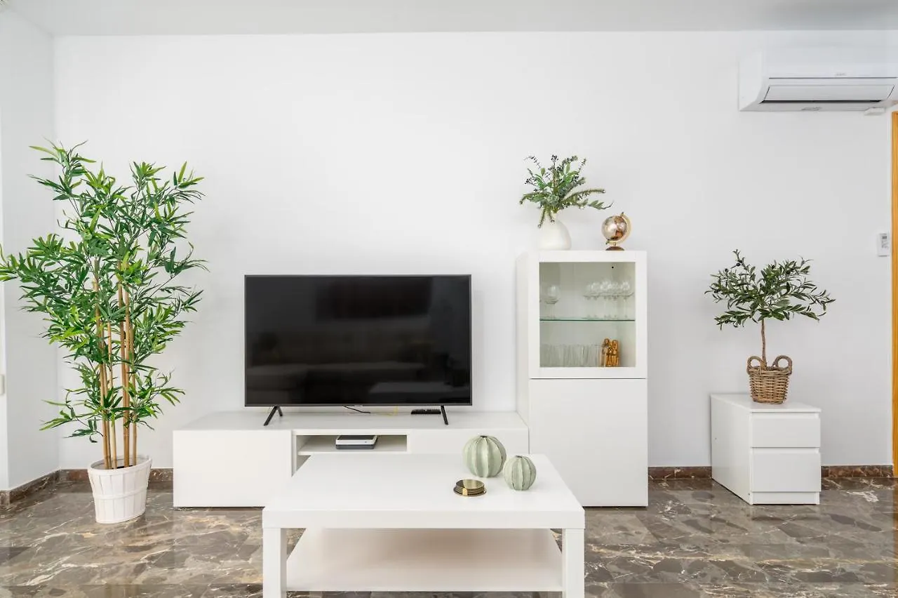 Seaview Apartment In Fuengirola By Costarentals - Ref 67