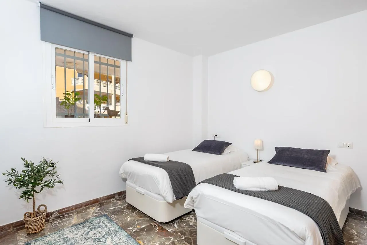 Seaview Apartment In Fuengirola By Costarentals - Ref 67